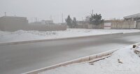 بارش برف در روستای کویری غنی آباد در شهرستان بشرویه