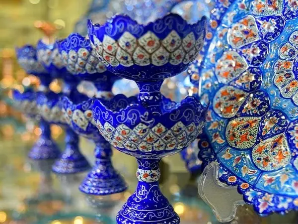 ارزآورس ۴۰ میلیون دلاری صادرات صنایع دستی استان همدان