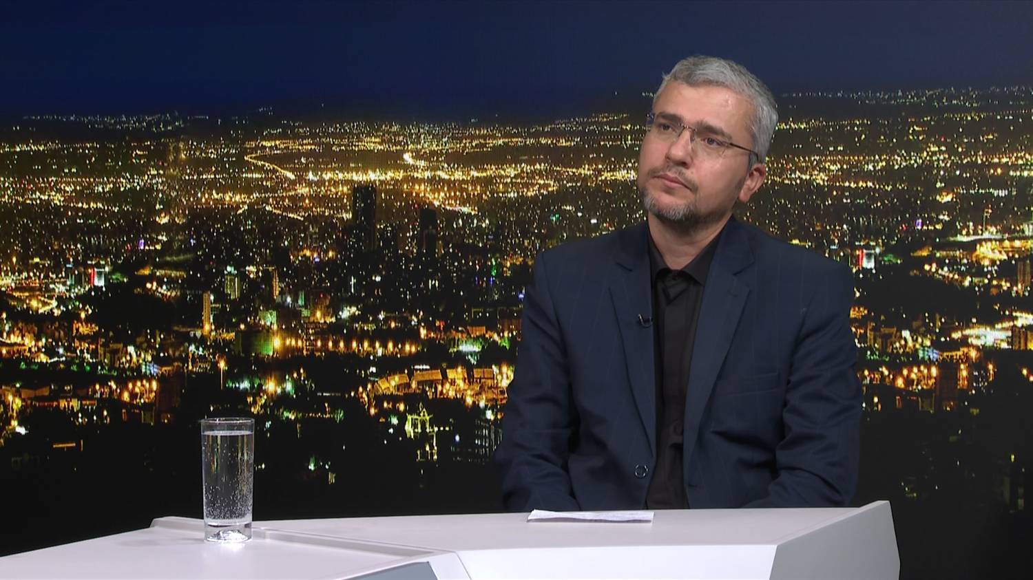 مذاکره با دشمن عهدشکن نیازمند تضمینهای قوی است مذاکره با دشمن عهدشکن نیازمند تضمینهای قوی است