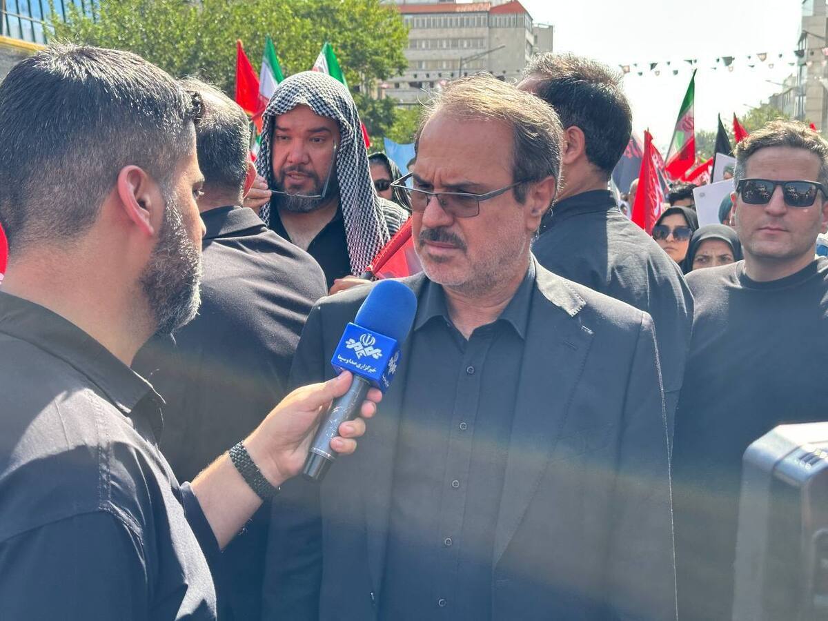 حضور میلیونی مردم گواهی بر پیوند بین رهبری و ملت حضور میلیونی مردم گواهی بر پیوند بین رهبری و ملت