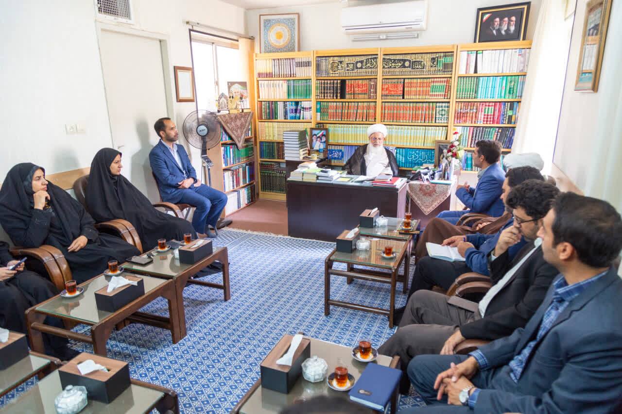 تقویت تفکر و تولید علم، راهکار حل مشکلات کشور تقویت تفکر و تولید علم، راهکار حل مشکلات کشور