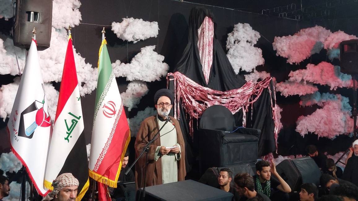 میناب؛ استکبار جهانی را رسوا و حق را از باطل جدا کرد