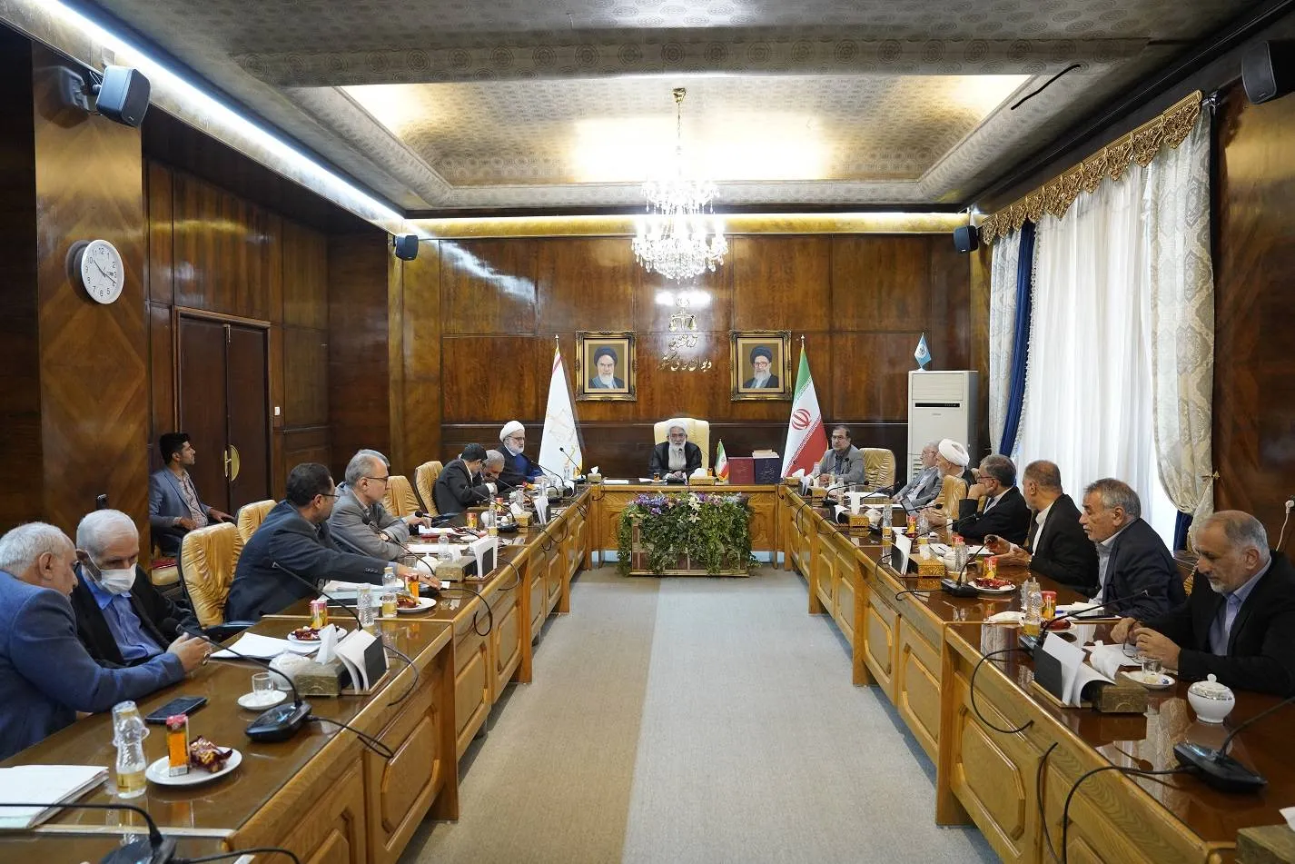طرح دو پرونده در هیئت عمومی دیوان عالی کشور طرح دو پرونده در هیئت عمومی دیوان عالی کشور